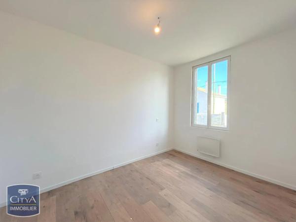 Appartement à louer 3 pièces 65.08m² Coutras (33230)