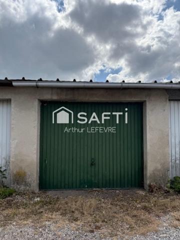 Garage sécurisé – idéal voiture ou stockage 15M2