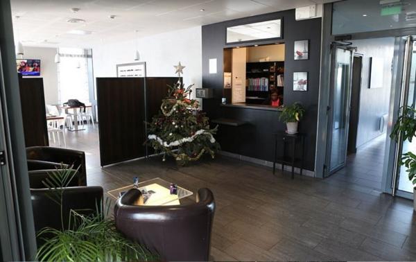 INVESTISSEMENT LOCATIF – CHEVILLY-LARUE – Résidence d'Affaires Adonis Paris Sud *** - 7,37% de rentabilité