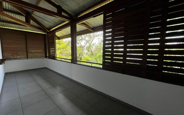 Appartement à vendre    3 pièces •  Cayenne