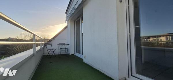 APPARTEMENT 2 CH - TERRASSE - PLACE DE STATIONNEMENT