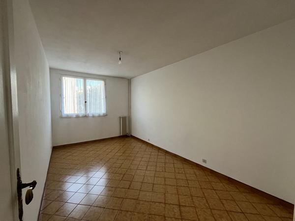 EXCLUSIVITE - Appartement Aix En Provence 4 pièces  traversant  lumineux balcon cave