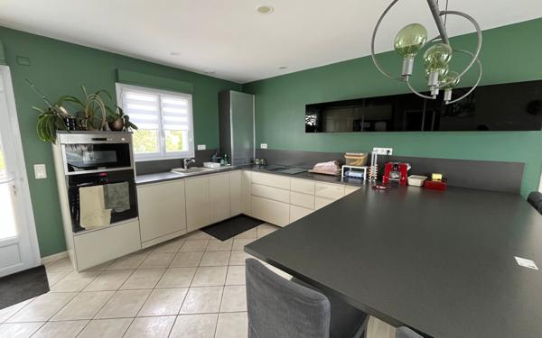 Maison à vendre    5 pièces •  Étaules