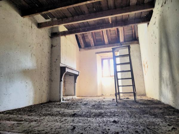 ANCIEN PRESBYTÈRE À RENOVER