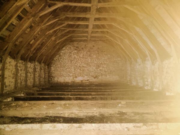 ANCIEN PRESBYTÈRE À RENOVER