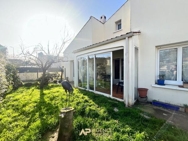 Maison La Rochelle 5 pièce(s) 109 m2 556 500 € ** - Référence AM697