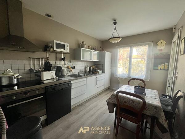 Maison La Rochelle 5 pièce(s) 109 m2 556 500 € ** - Référence AM697