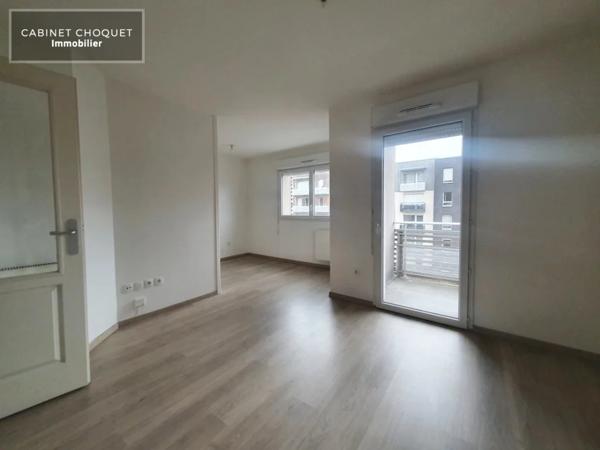 F1 AVEC BALCON ET PARKING A LOUER - ST ANDRE LEZ LILLE LAMBERSART - LA MADELEINE - 31.5 m 2 - 612 € charges comprises par mois