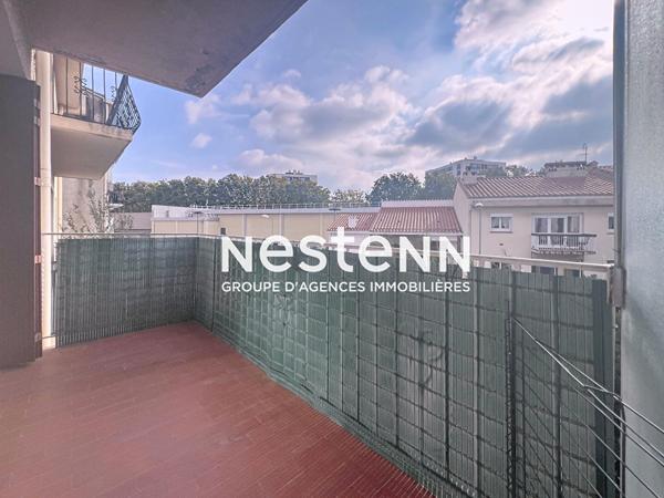 A vendre : Appartement spacieux de 4 pieces a Perpignan, secteur Kennedy, balcons et place de parking.