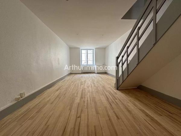 Location Appartement 4 pièces 92 m2 à Lons-le-Saunier