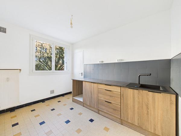 Valence ! Appartement rénové, lumineux et prêt à emménager, proche centre-ville