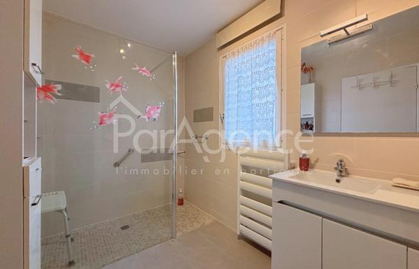 Maison de plain pied - proche centre-ville