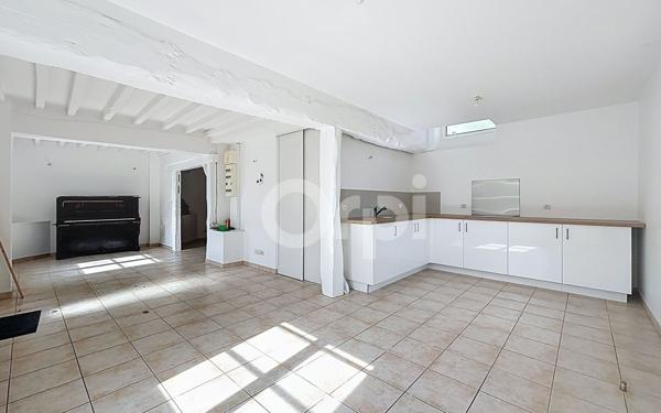 Appartement à louer    3 pièces •  Compiègne