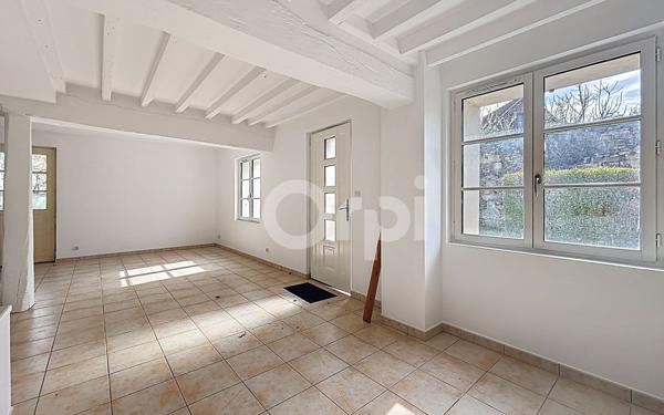 Appartement à louer    3 pièces •  Compiègne