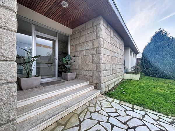 Maison d'architecte avec vie de plain pied - Laval secteur gare