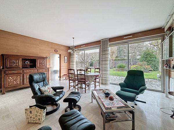 Maison d'architecte avec vie de plain pied - Laval secteur gare