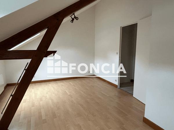 Location Appartement 2 pièces 44 m² - 5 RUE DES MINIMES Gien 45500