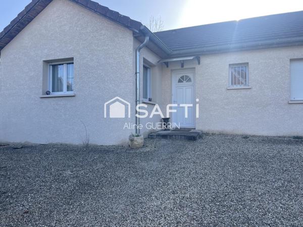 20 min de Dole, maison de 132 m² récente de plain pied sur 1009 m² de terrain.