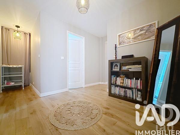Maison à vendre 8 pièces 209 m² Vaux-le-Pénil