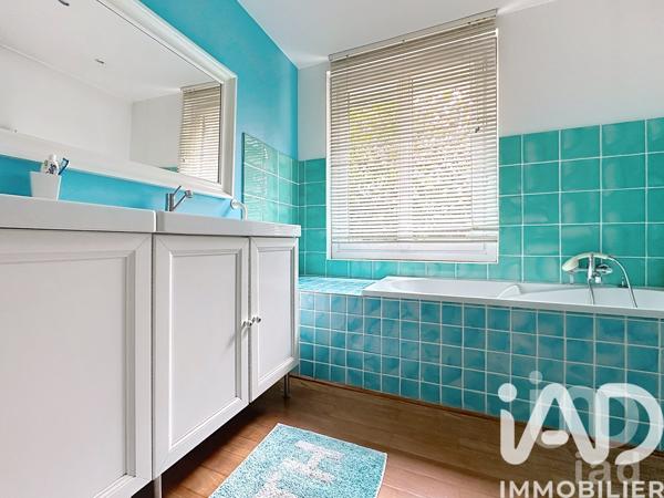 Maison à vendre 8 pièces 209 m² Vaux-le-Pénil