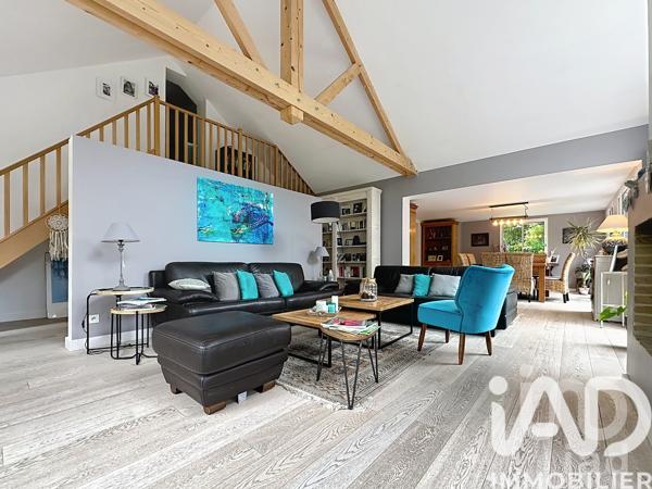 Maison à vendre 8 pièces 209 m² Vaux-le-Pénil