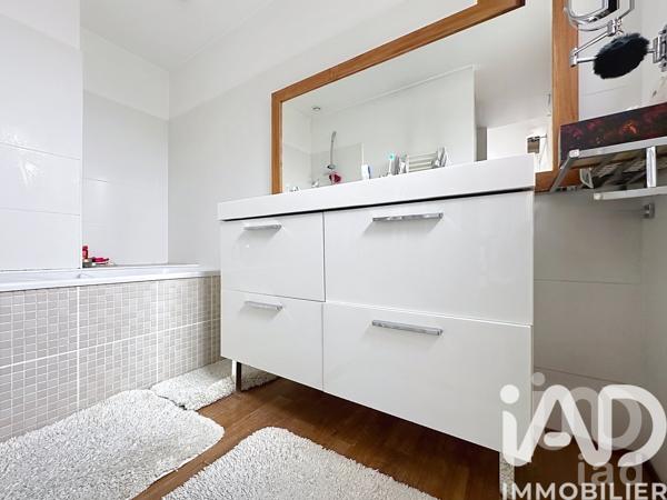 Maison à vendre 8 pièces 209 m² Vaux-le-Pénil