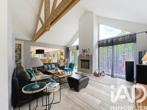 Maison à vendre 8 pièces 209 m² Vaux-le-Pénil