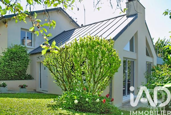 Maison à vendre 8 pièces 209 m² Vaux-le-Pénil