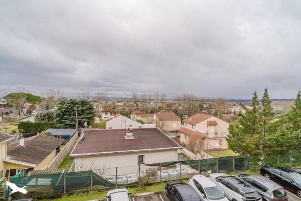 Appartement à vendre |                                       Décines-Charpieu |                                        3 pièces  |  56 m²