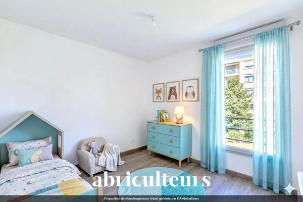Superbe appartement 4 pièces de 85 m² avec grand balcon,en vente à Vénissieux Paul Bert (69200)
