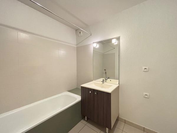 Appartement L'Union 3 pièces 65 m2 avec Jardin et 2 Parkings