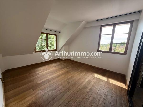 Vente                                                      Maison
                        
                     6 pièces                      202 m2                     à Soisy-sur-Seine