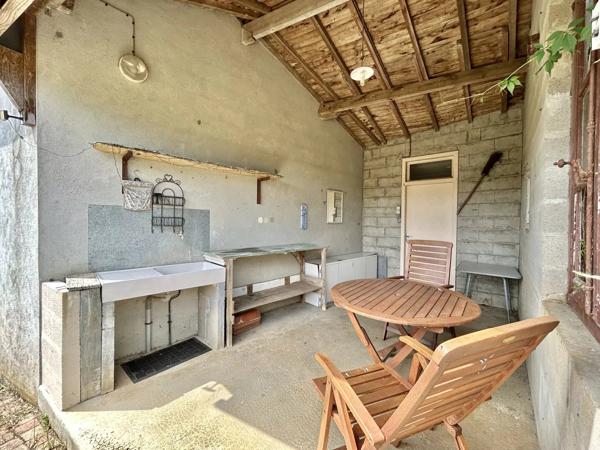 Ferme indépendante de 3 chambres - Près du village populaire de Civray