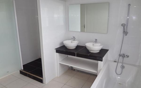 Maison à louer    5 pièces •  Verneuil-sur-Vienne