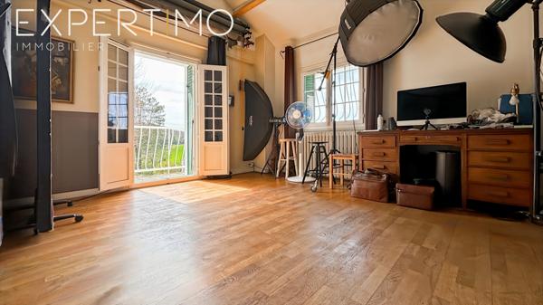 Étampes (91150) A VENDRE Propriété 170 m² (surface total 220 m²) piscine sur 3200 m² de terrain dans environnement rare et rec