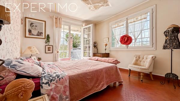 Étampes (91150) A VENDRE Propriété 170 m² (surface total 220 m²) piscine sur 3200 m² de terrain dans environnement rare et rec