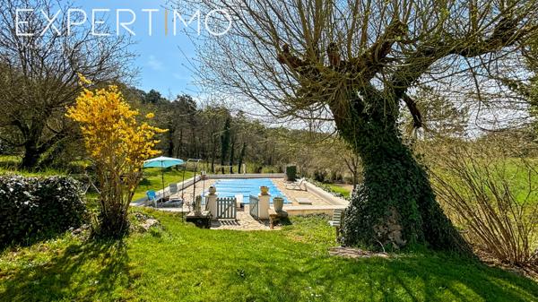 Étampes (91150) A VENDRE Propriété 170 m² (surface total 220 m²) piscine sur 3200 m² de terrain dans environnement rare et rec