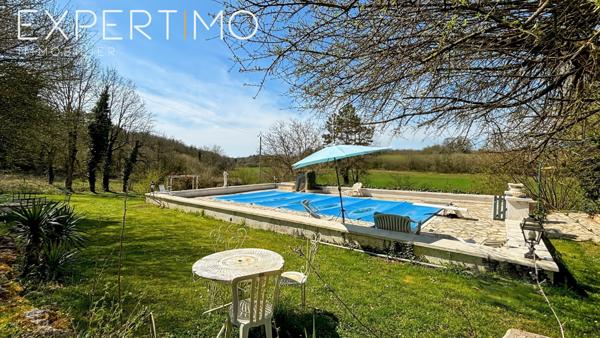 Étampes (91150) A VENDRE Propriété 170 m² (surface total 220 m²) piscine sur 3200 m² de terrain dans environnement rare et rec