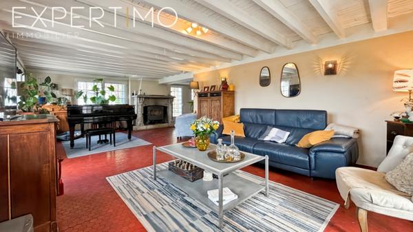 Étampes (91150) A VENDRE Propriété 170 m² (surface total 220 m²) piscine sur 3200 m² de terrain dans environnement rare et rec