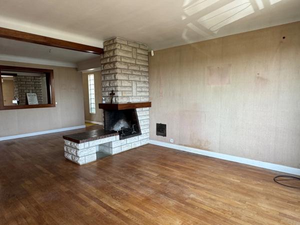 REMARQUABLE MAISON, 4 CHAMBRES & GRAND JARDIN CLOS