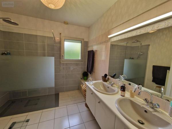 Maison à vendre à Bouchemaine dans le Maine-et-Loire (49080), ref : 49112-980