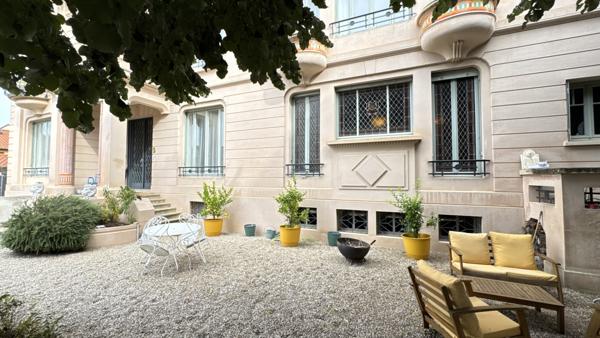 Boën-sur-Lignon (42130) Propriété magnifique Style Art Déco