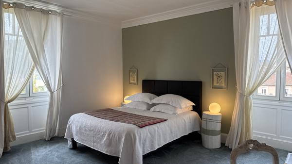 Boën-sur-Lignon (42130) Propriété magnifique Style Art Déco