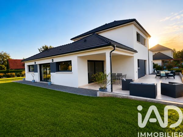 Maison à vendre 6 pièces 141 m² Conflans-sur-Loing