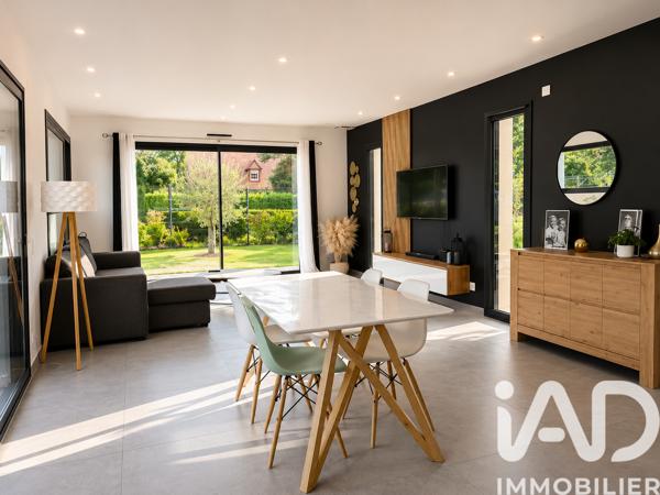 Maison à vendre 6 pièces 141 m² Conflans-sur-Loing