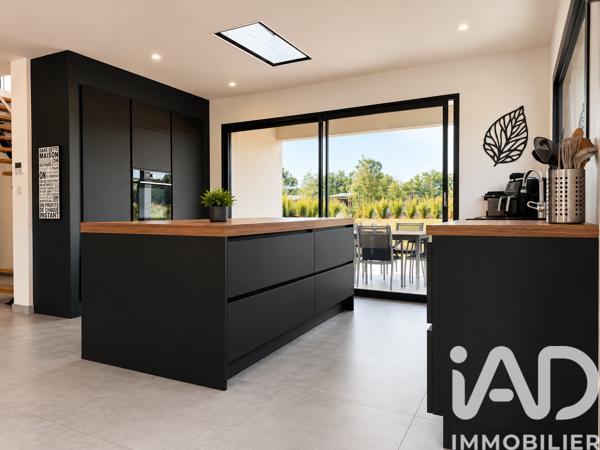 Maison à vendre 6 pièces 141 m² Conflans-sur-Loing
