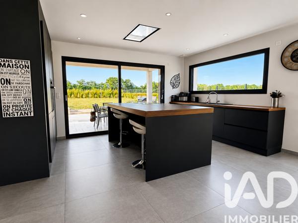 Maison à vendre 6 pièces 141 m² Conflans-sur-Loing