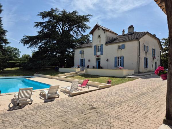 Propriété en pierre avec piscine, grange et 2,5 hectares – Proche Puymirol, Lot-et-Garonne