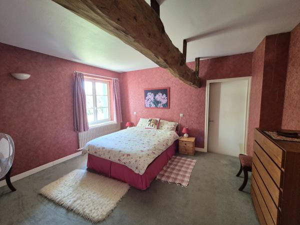 Propriété en pierre avec piscine, grange et 2,5 hectares – Proche Puymirol, Lot-et-Garonne