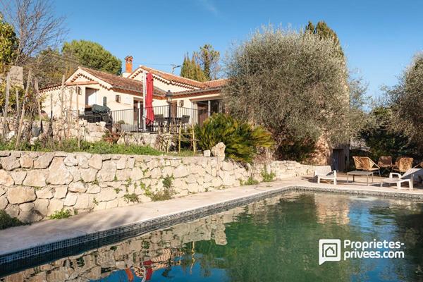 Maison individuelle avec piscine et dépendances - à pied du village de Peymeinade